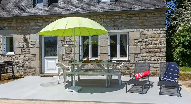 Holiday home in Sizun