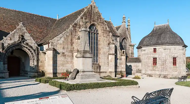 Holiday home in Sizun