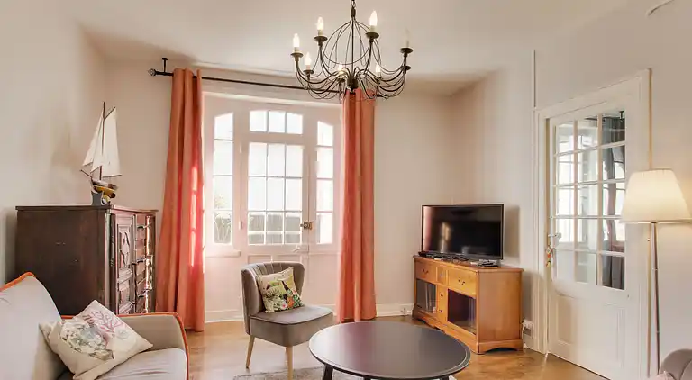 Holiday home in Saint-Lunaire