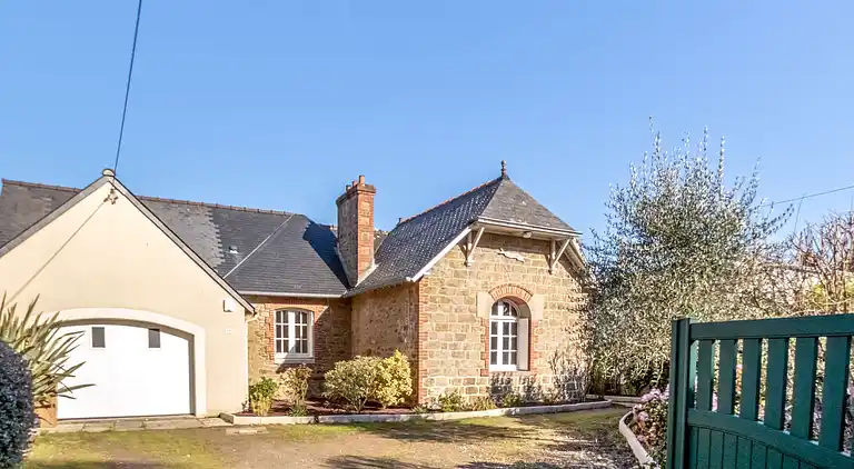 Holiday home in Saint-Lunaire