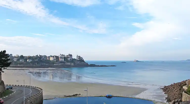 Holiday home in Saint-Lunaire