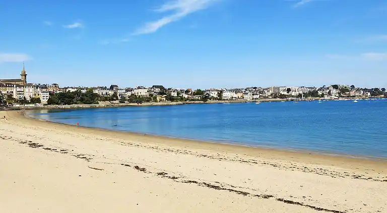 Holiday home in Saint-Lunaire