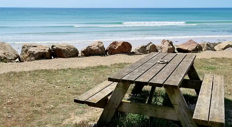 Holiday home in Peumerit