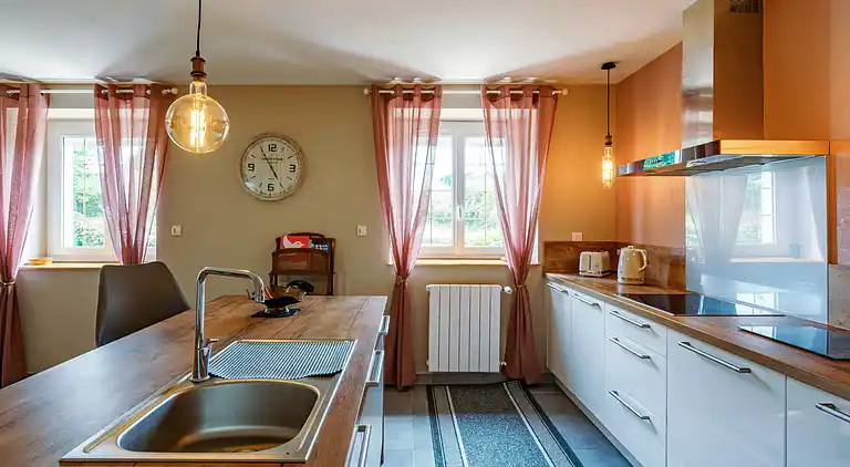 Holiday home in Peumerit