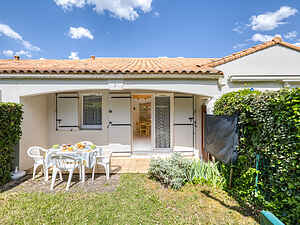 Holiday home in Saint-Palais-sur-Mer