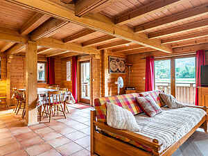 Village house in Morillon