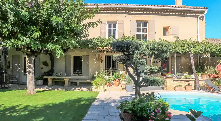 Holiday home in Robion