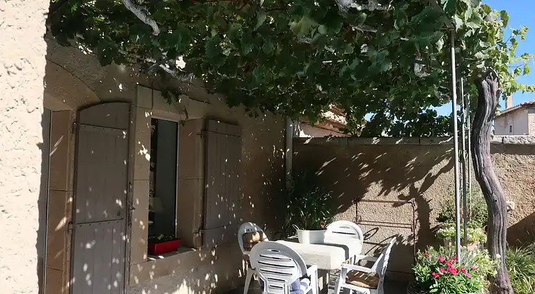 Holiday home in Robion