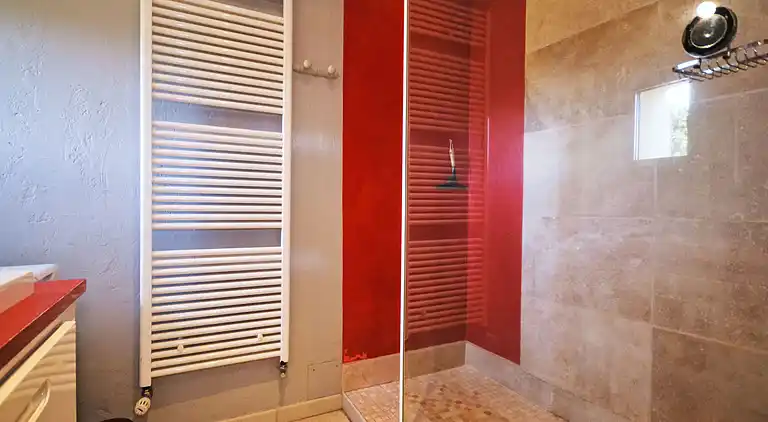 Holiday home in Robion