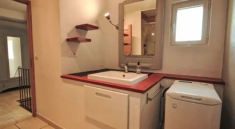 Holiday home in Robion