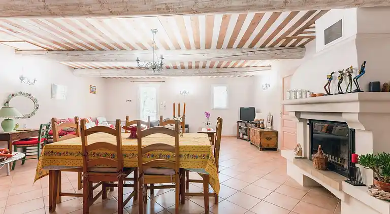 Feriebolig i Pernes-les-Fontaines