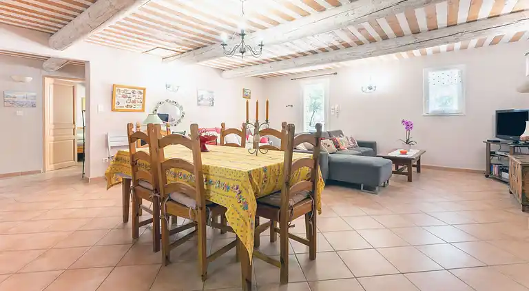 Feriebolig i Pernes-les-Fontaines