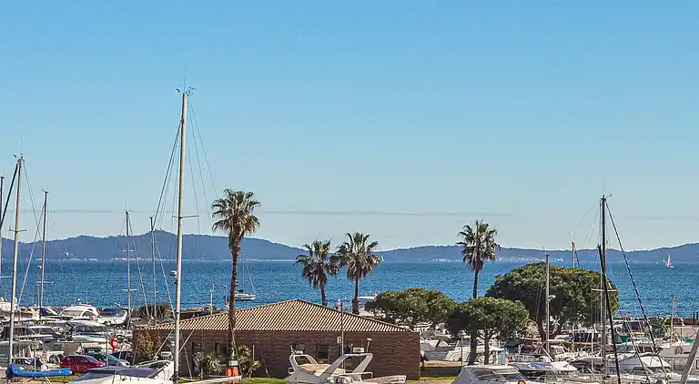 Holiday home in Le Port