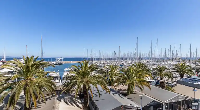 Holiday home in Le Port