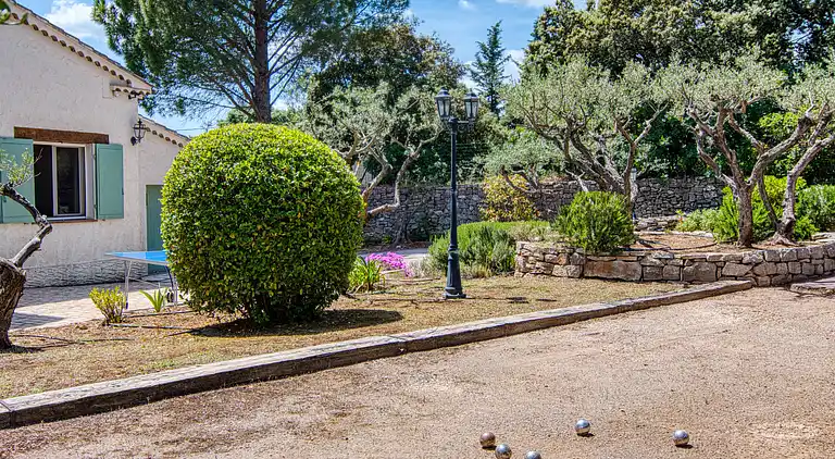 Holiday home in Entrecasteaux