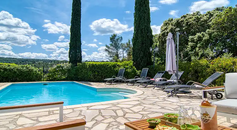 Holiday home in Entrecasteaux