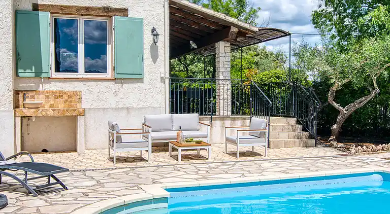 Holiday home in Entrecasteaux