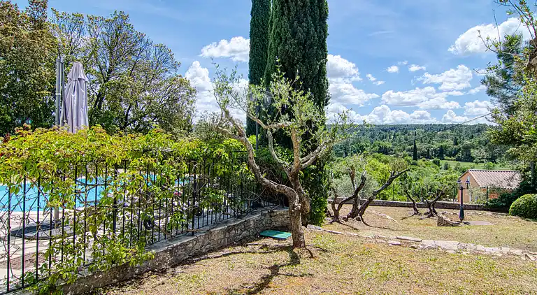 Holiday home in Entrecasteaux