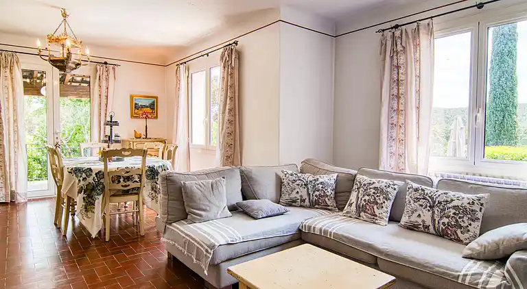 Holiday home in Entrecasteaux