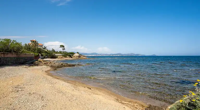 Holiday home in Saint-Aygulf