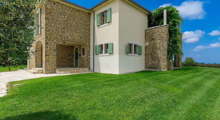 Holiday home in Buje