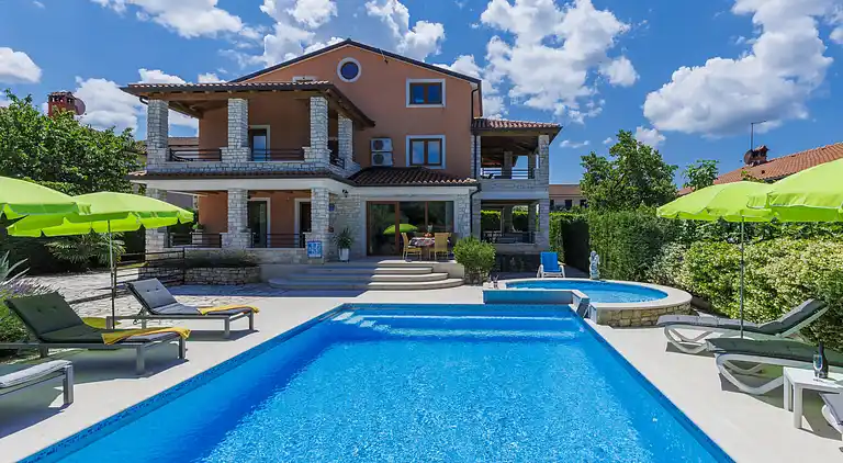 Holiday home in Buje