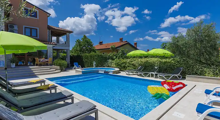 Holiday home in Buje