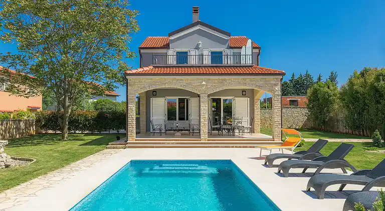 Holiday home in Pula