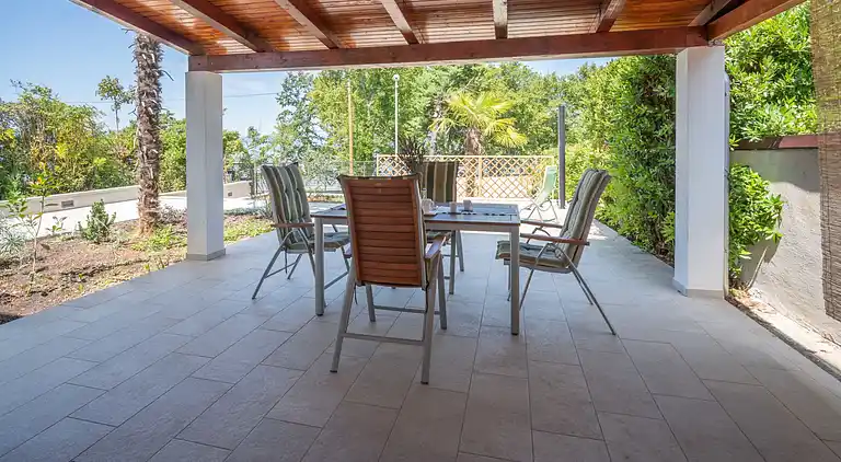 Holiday home in Njivice