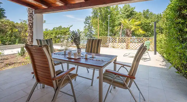 Holiday home in Njivice