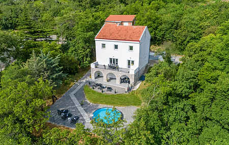 Villa in Bribir