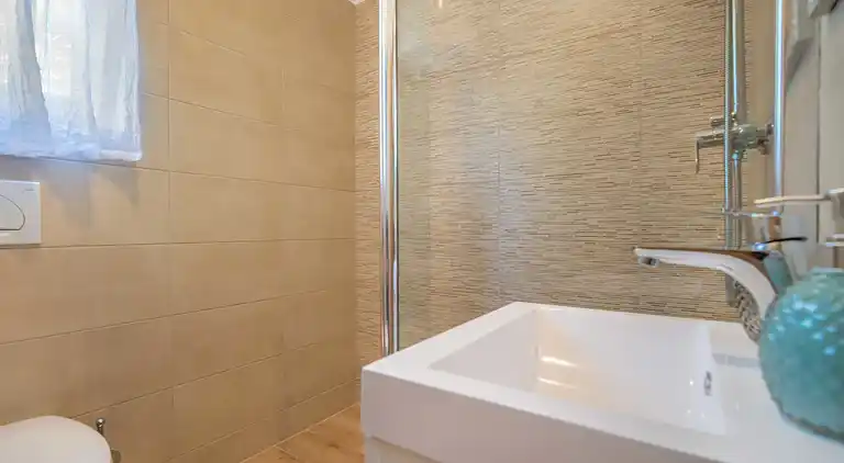 Holiday home in Drivenik