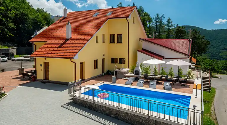 Holiday home in Krasno Polje