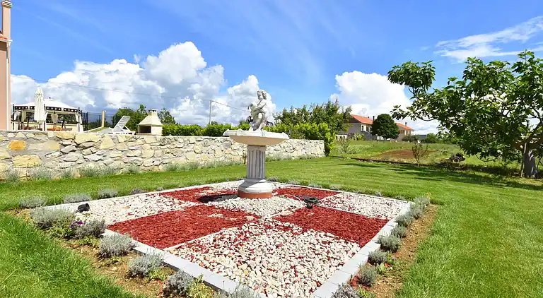 Holiday home in Polača