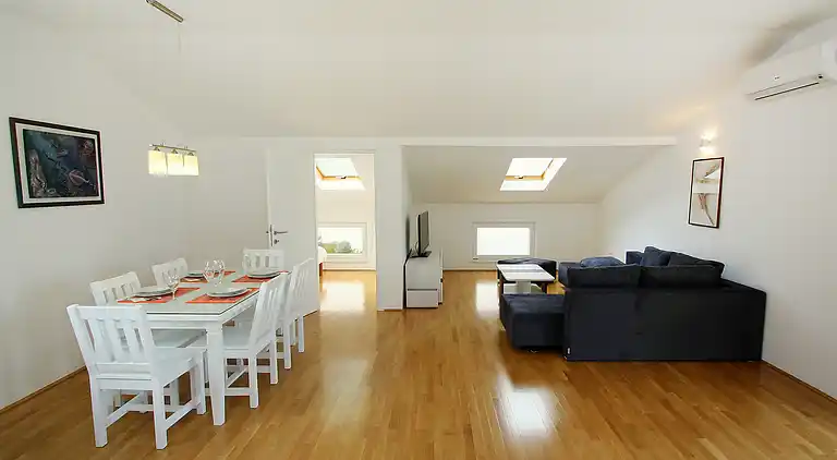 Feriebolig i Stomorska