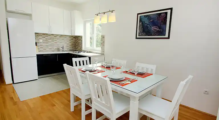 Feriebolig i Stomorska