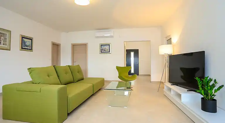 Holiday home in Stomorska