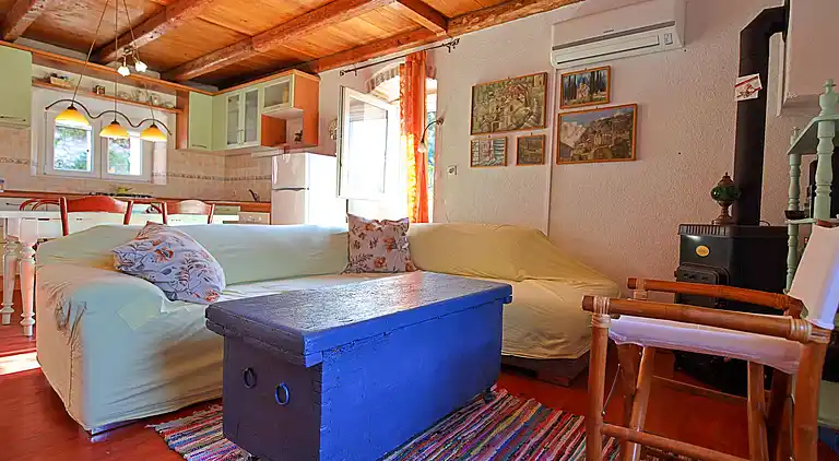 Holiday home in Ložišća