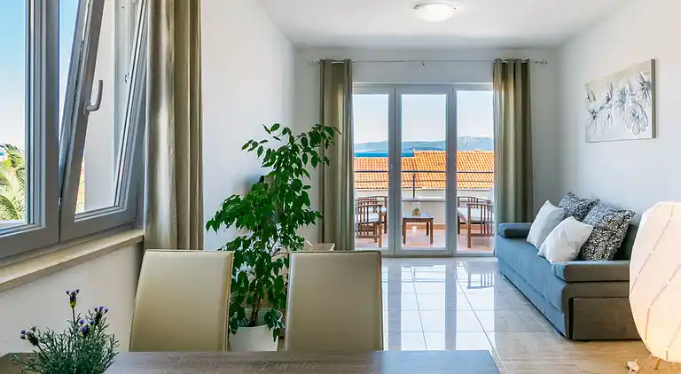 Holiday home in Sutivan