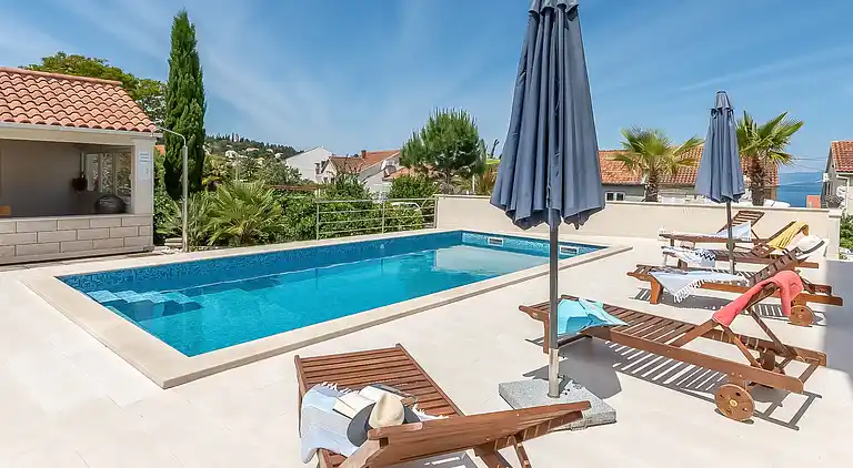 Holiday home in Sutivan