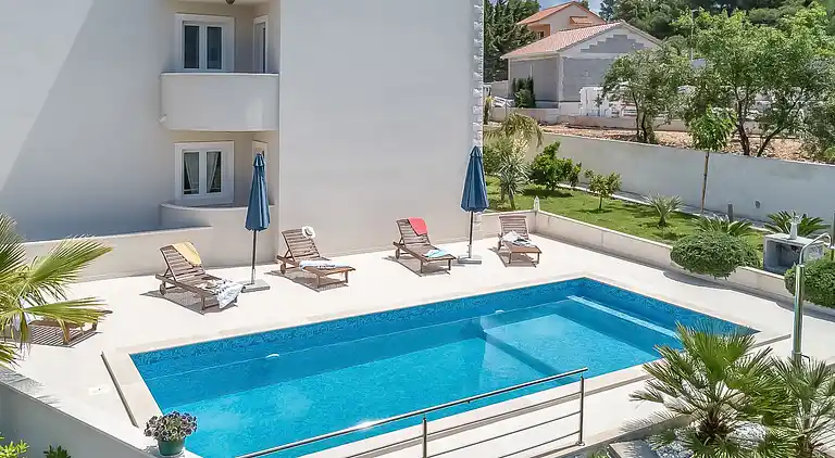 Holiday home in Sutivan