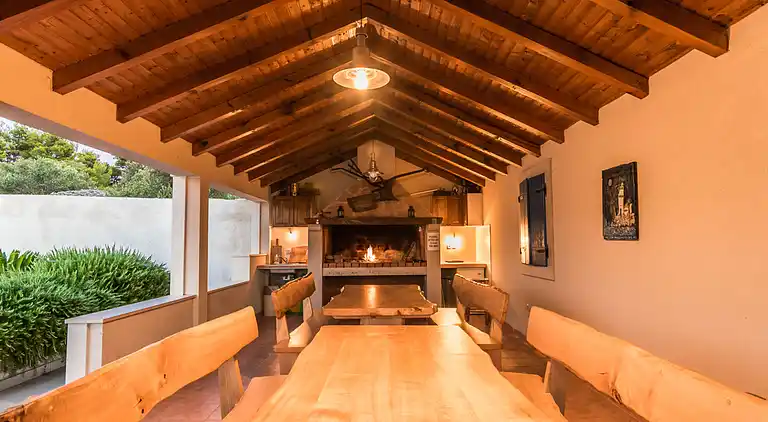 Holiday home in Sutivan