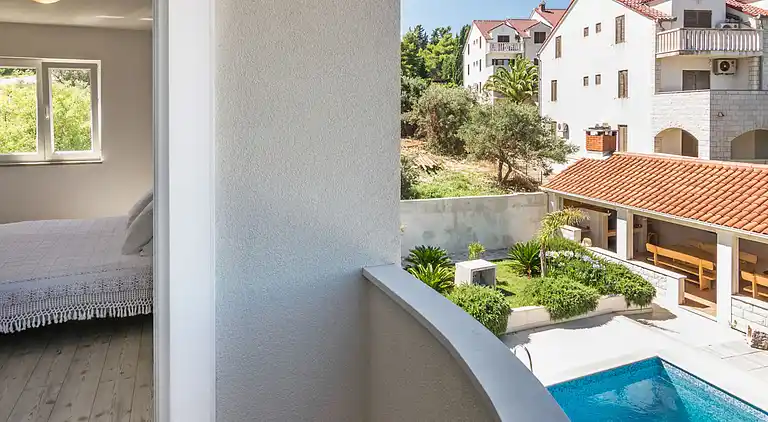 Holiday home in Sutivan