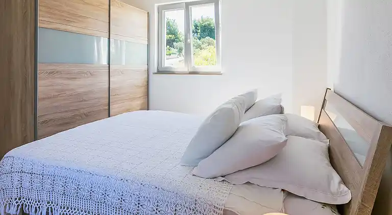 Holiday home in Sutivan