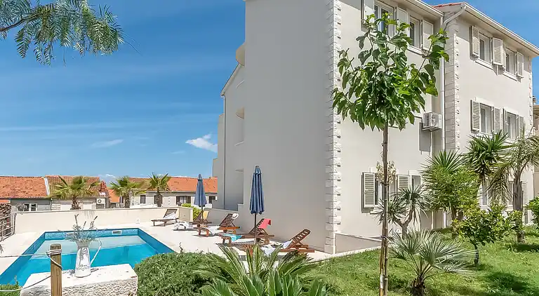 Holiday home in Sutivan