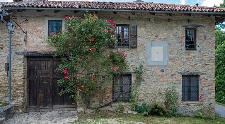 Feriebolig i Trezzo Tinella