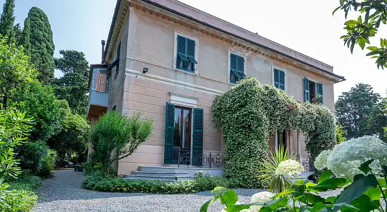 Feriebolig i Albisola Superiore