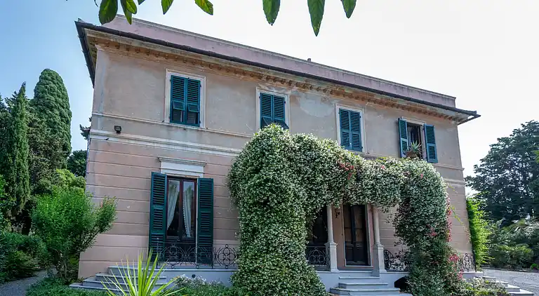 Feriebolig i Albisola Superiore