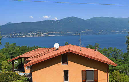 Villa i Castelveccana
