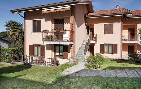 Hytte i Porto Valtravaglia